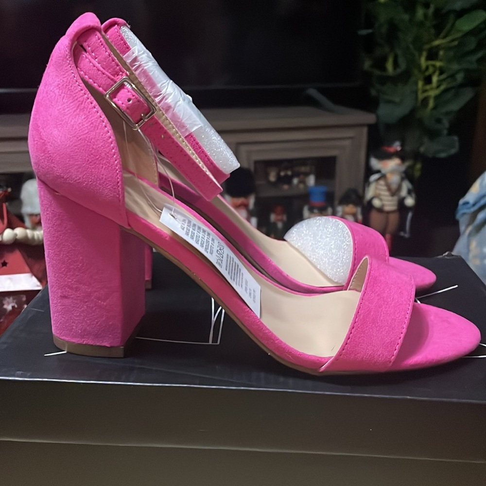 Pink Chunky Heel Shoe - Picture 5 of 5